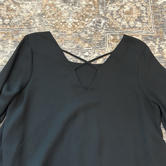 Black blouse with flare sleeve - Picture 2 of 3